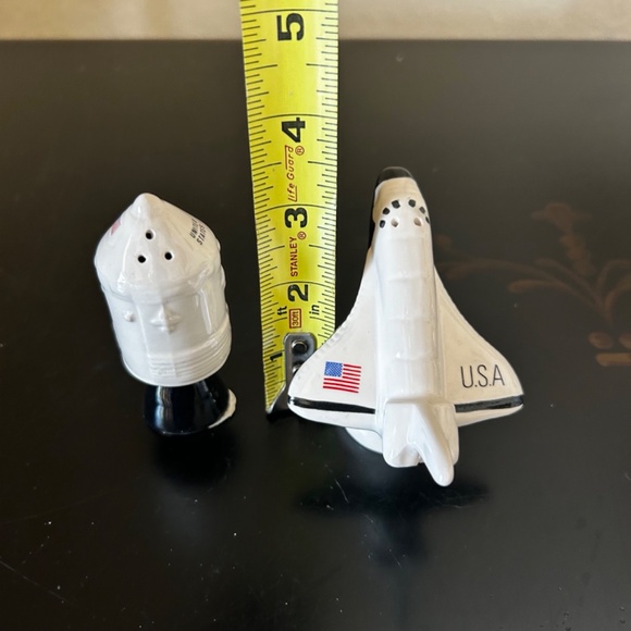 Space Capsule & Shuttle, USA. Salt & Pepper Shakers. Vintage. NWT - Picture 8 of 8